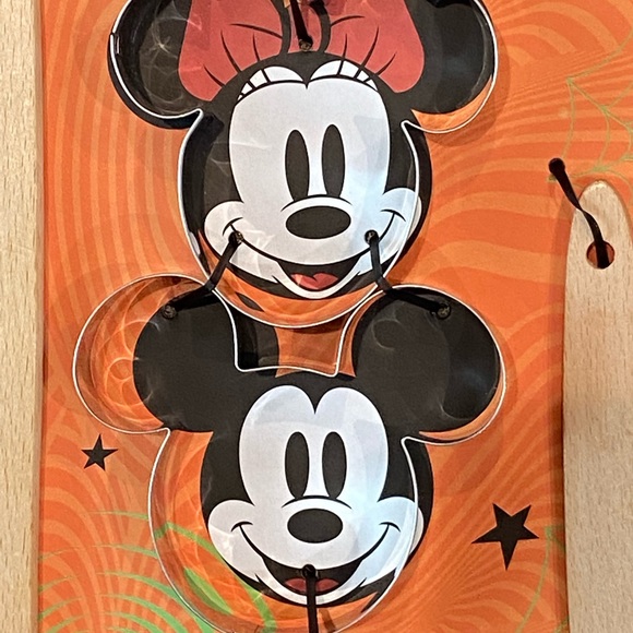 Disney Halloween Mickey and Minnie 2pc spatula set - Picture 5 of 5